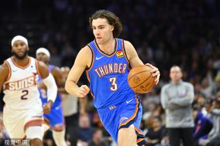 赫尔签订新 赫尔签订新